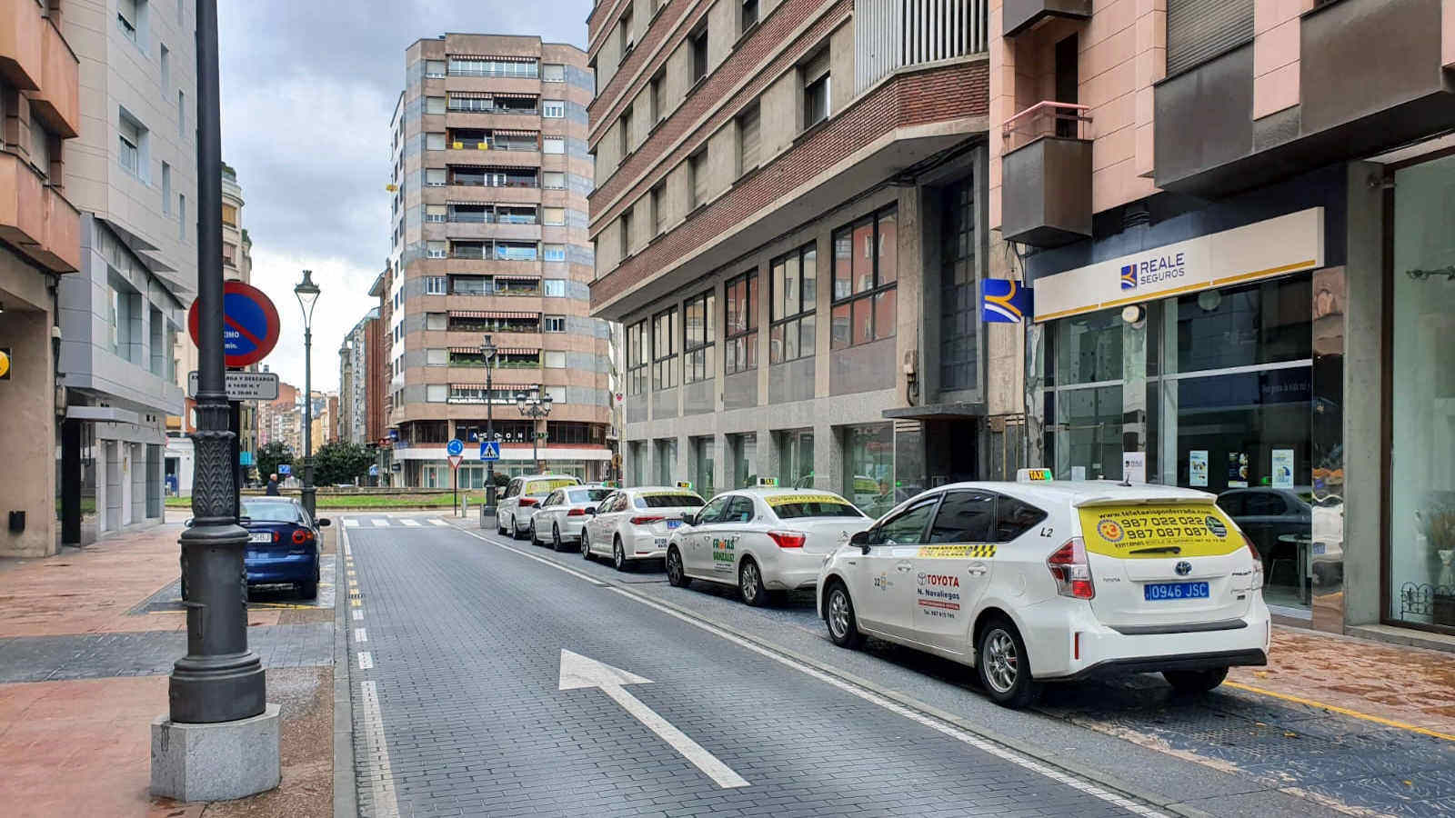 Parada de taxis en Calle Camino de Santiago
